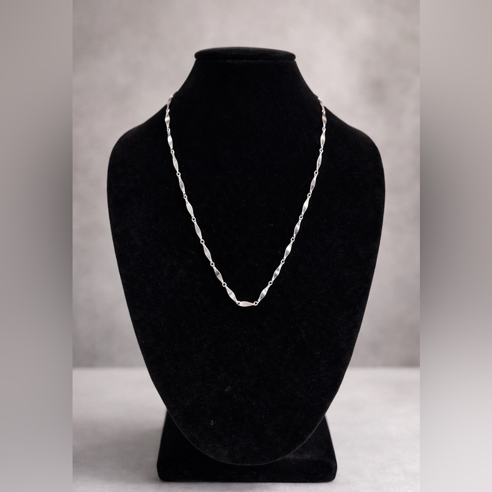 Vintage Sarah Coventry Silver Tone Link Necklace 14.5” Drop Claw Clasp